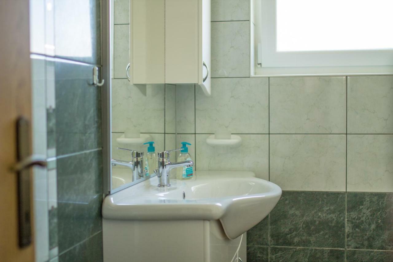 Apartmani Bistricic Крк Екстер'єр фото
