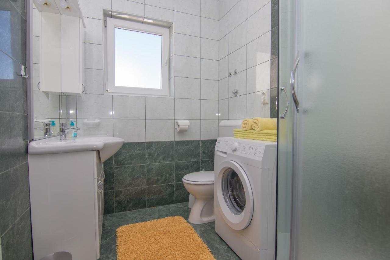 Apartmani Bistricic Крк Екстер'єр фото